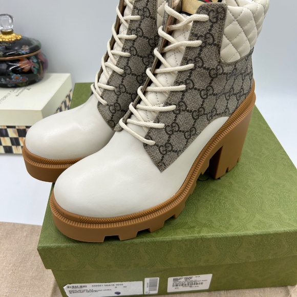 Women’s Gucci, Apollo, GG supreme quilted ankle boots size 42 made in Italy - Picture 11 of 12